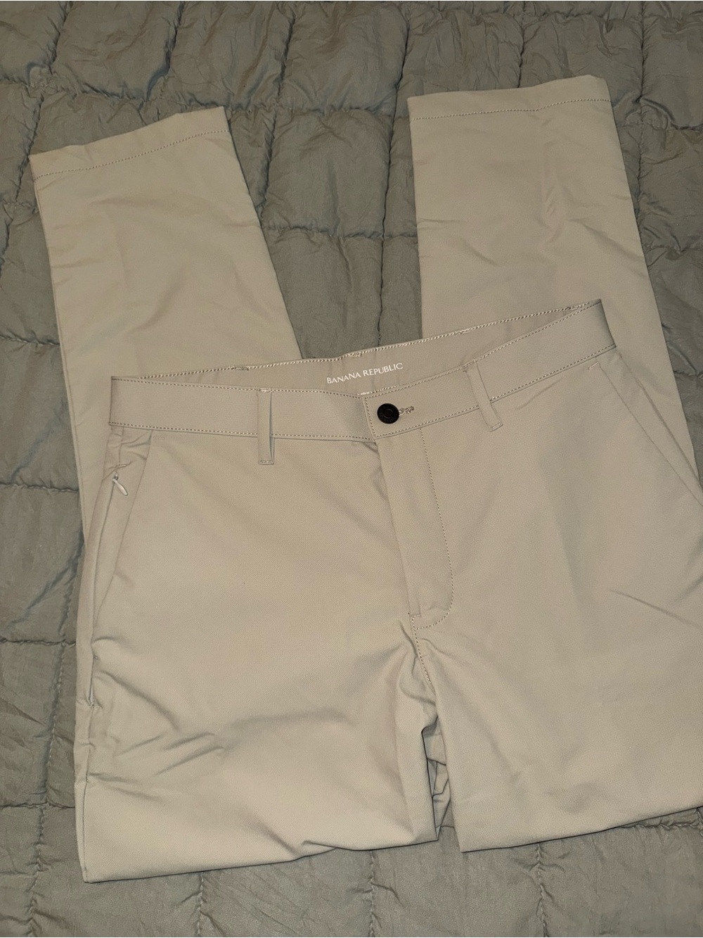 Banana Republic Men's Slim Stretch Chino Pants — Light Beige NWT 33x30